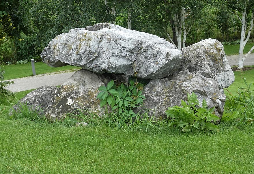 돌, 둥근 돌, 경치, 바위, 스택, 잔디, 식물, 채색, 나무, 여름, 늙은