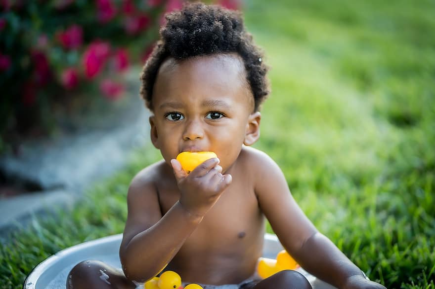 bambin, une baignoire, jardin, portrait, Afro-américain, en plein air, enfant, enfance, mignonne, été, souriant