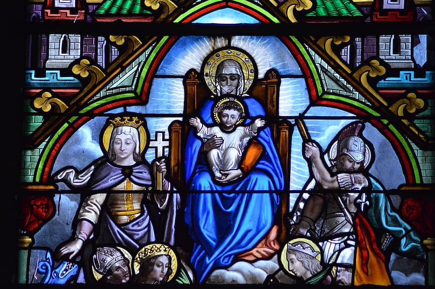 värjätty lasi, ikkuna, kirkko, Neitsyt Maria, Jeesus, lapsi, polvet, äiti, pyhimykset, sotilas, kuningatar