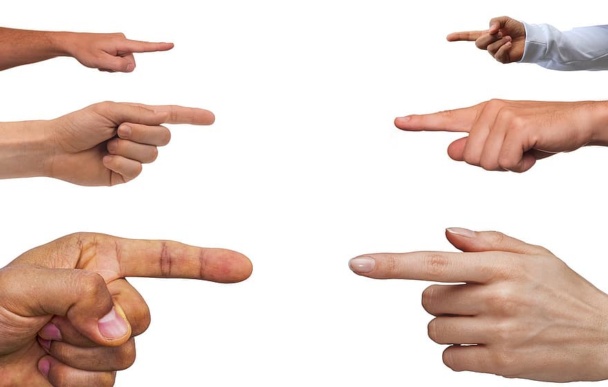 apuntando, gesto, confrontación, dedo, dedo índice, manos, acusación, culpa, lucha, discrepar, disputa