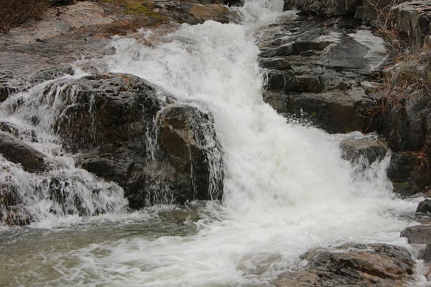 滝、ストリーム、川、自然、水、岩、風景、流れる、森林、濡れている、流れる水