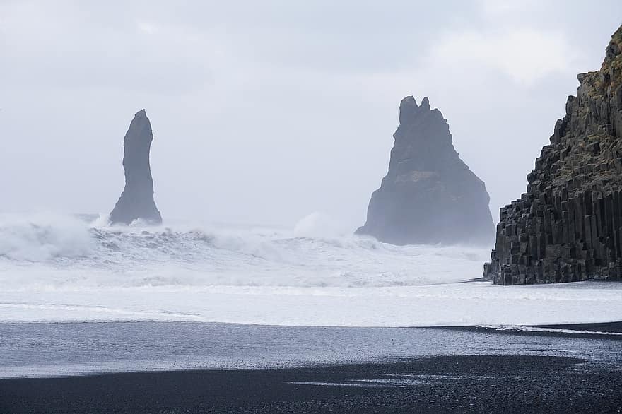 плаж, остров, вълни, бряг, море, океан, на открито, Черен пясъчен плаж в Исландия, брегова линия, вода, стръмна скала