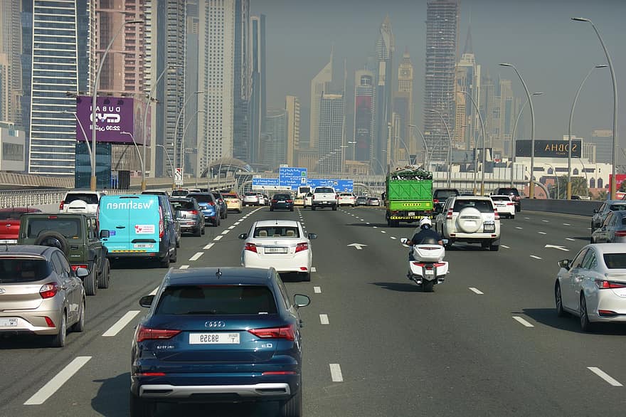 град, автомобили, път, градски, пътуване, туризъм, Дубай, магистрала, трафик, ОАЕ, замърсяване на въздуха
