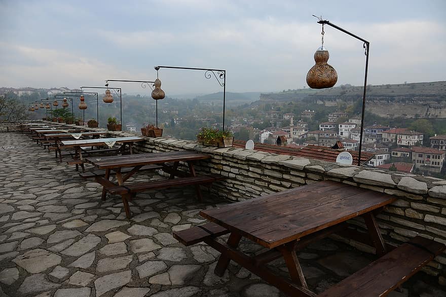 Tyrkia, balkong, utendørs restaurant, bord, tre, arkitektur, bybildet, stol, bygge eksteriør, berømt sted, tak