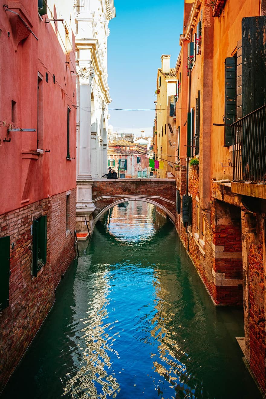 Velence, Olaszország, csatorna, építészet, színes, híd, épület, város, városkép, kultúra, cél
