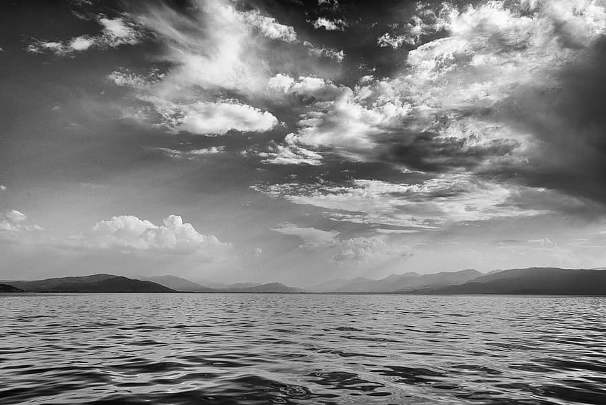 湖、山岳、水、アルバニア、雲、風景、夏、空、青、波、山