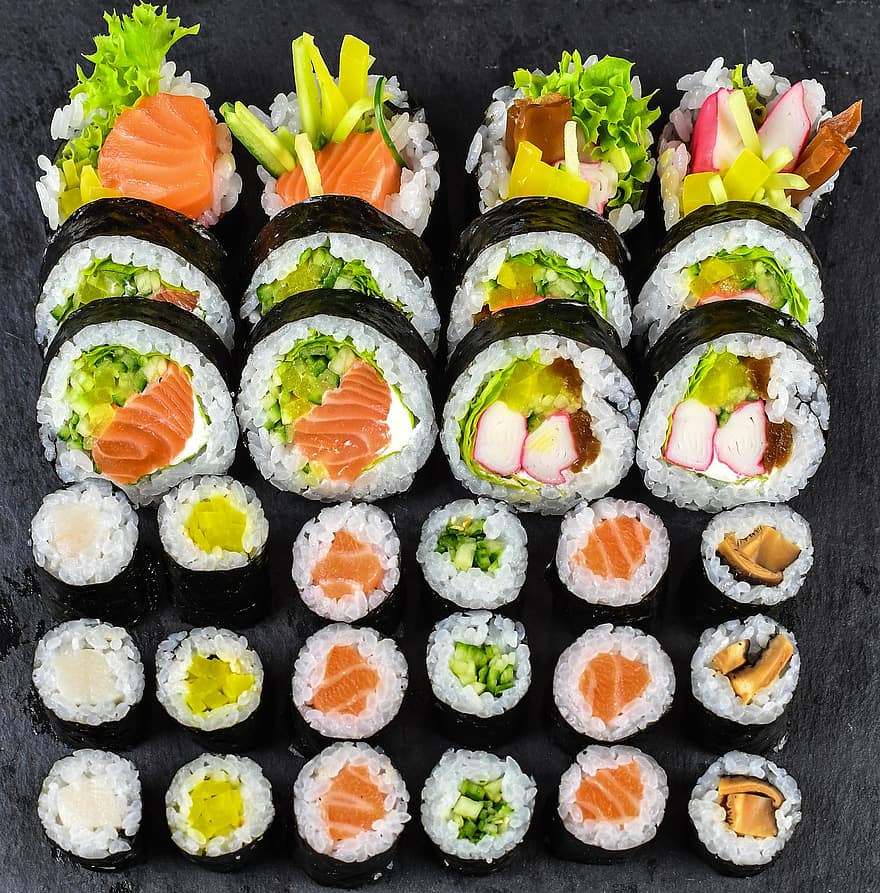 Sushi, Sushi Rollen, Kalifornien Maki, japanisches Essen, japanische Küche, Lebensmittel, Meeresfrüchte, Gourmet, Frische, Mahlzeit, Kulturen