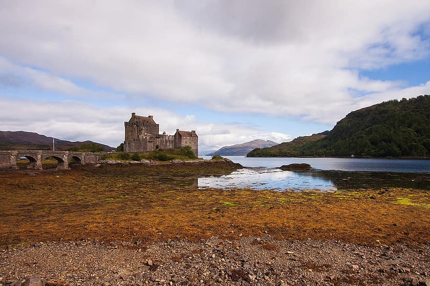 Castle, Eilean Donan Castle, Scotland, Landscape, Highlands, Medieval, Fortress, Stoneworks, Architecture, Lake, Mountains