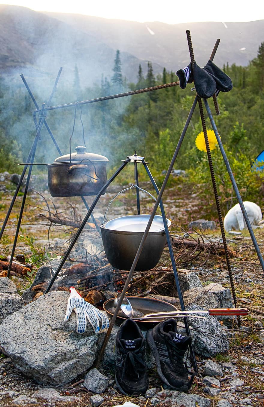 voedsel, koster, bolhoed, vlam, steenkool, soep, koken, camping, rook