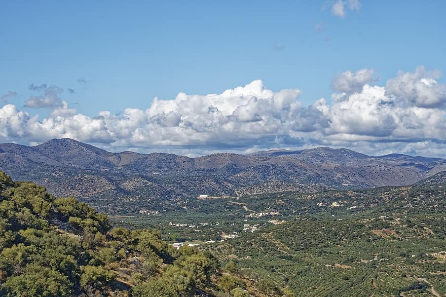 Grecia, Creta, Thilakas, Regiunea Agios Nikolaos, peisaj, munţi, deal, pădure, copaci, verde, cer