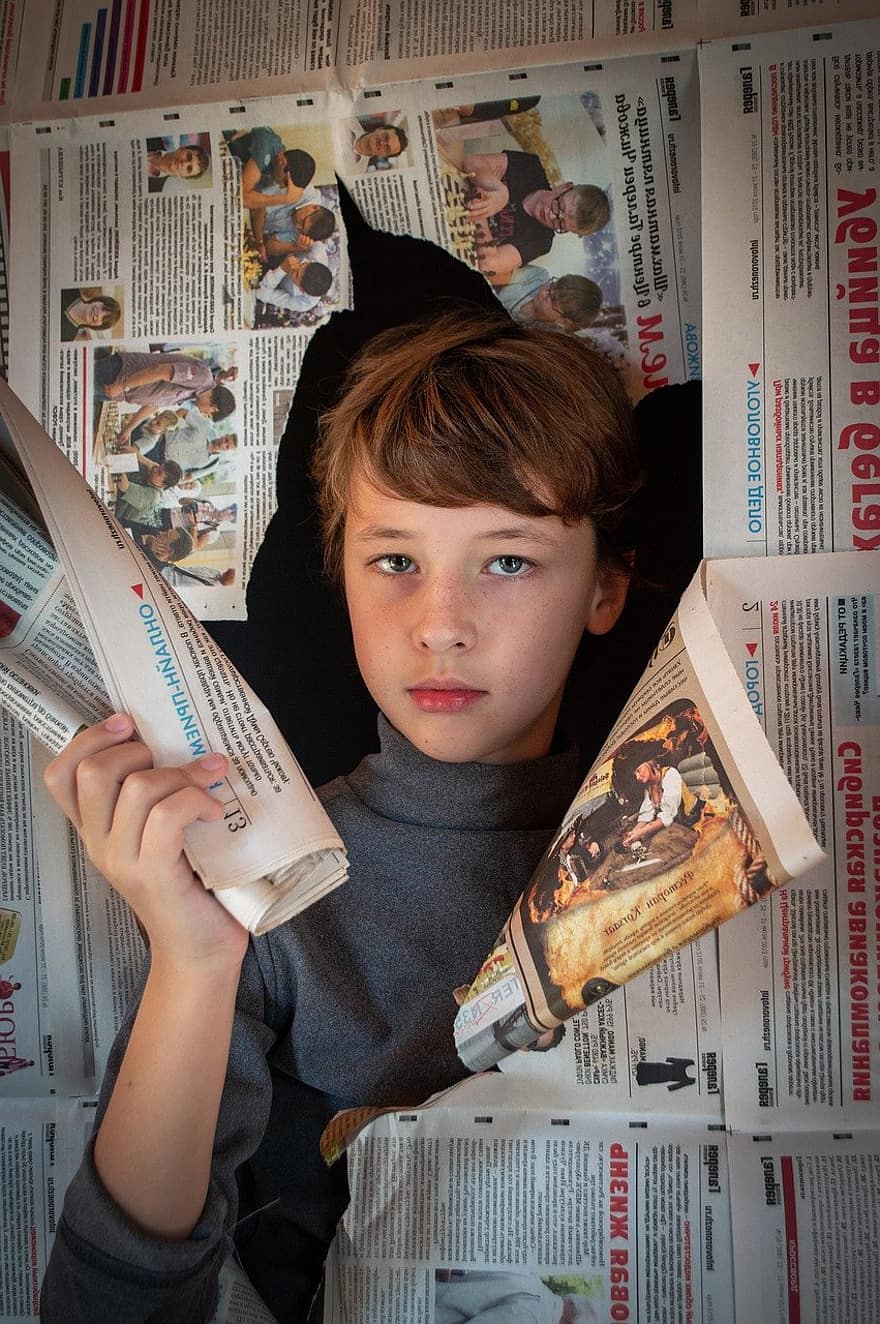 мальчик, портрет, газеты