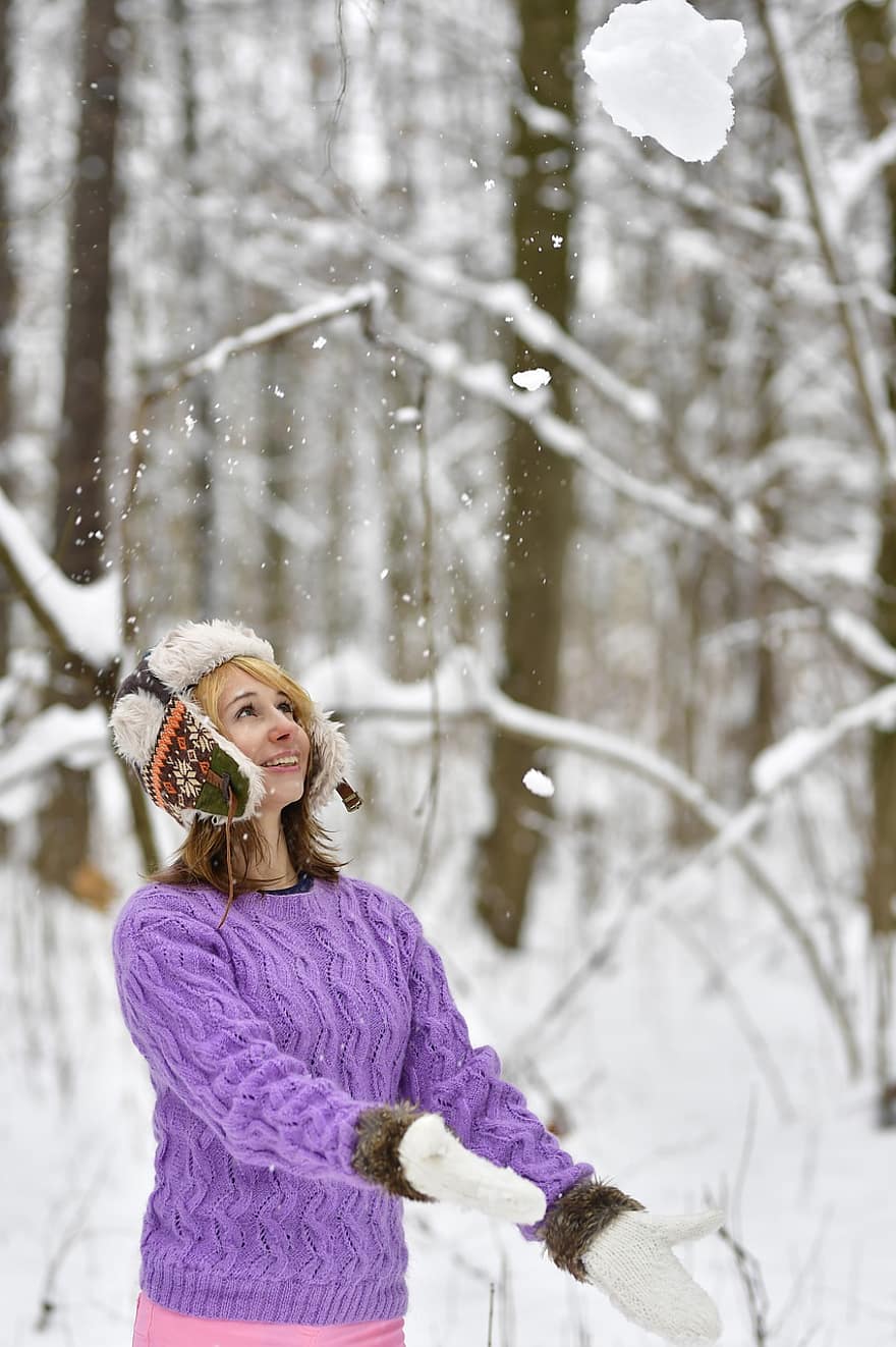 wanita, salju, musim dingin, potret, hutan, di luar rumah, alam, taman, perempuan, satu orang, tersenyum