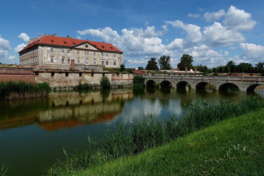 folyó, vidéki táj, építészet, Szlovákia