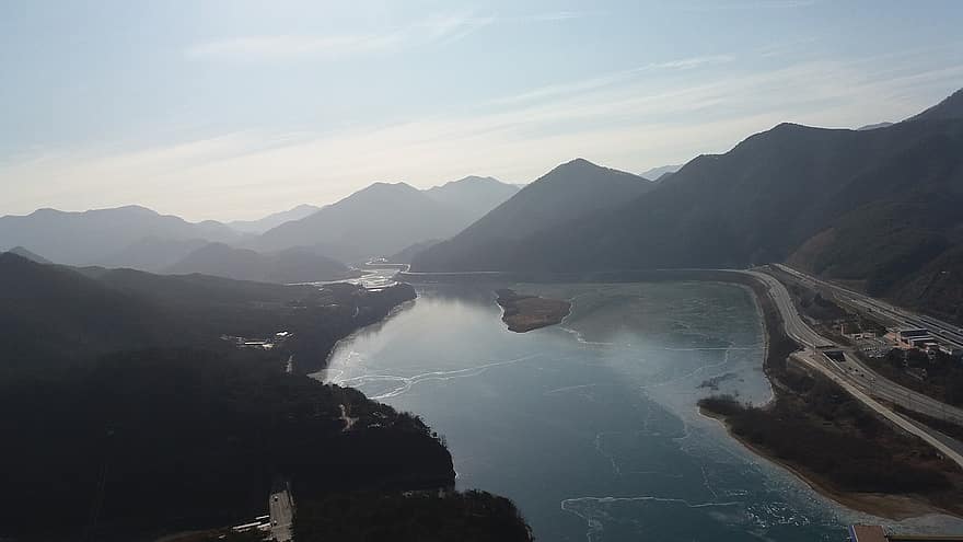 Natur, Namhan-Fluss, Korea, Reise, Erkundung, draußen, Berg, Wasser, Landschaft, Blau, Luftaufnahme
