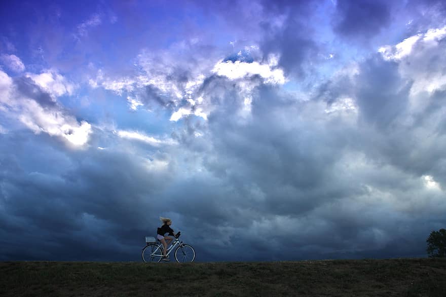 ciclism, ciclu, cer, rupere de nori, fată, bicicletă, natură, siluetă, dramatic, fundal, screen saver