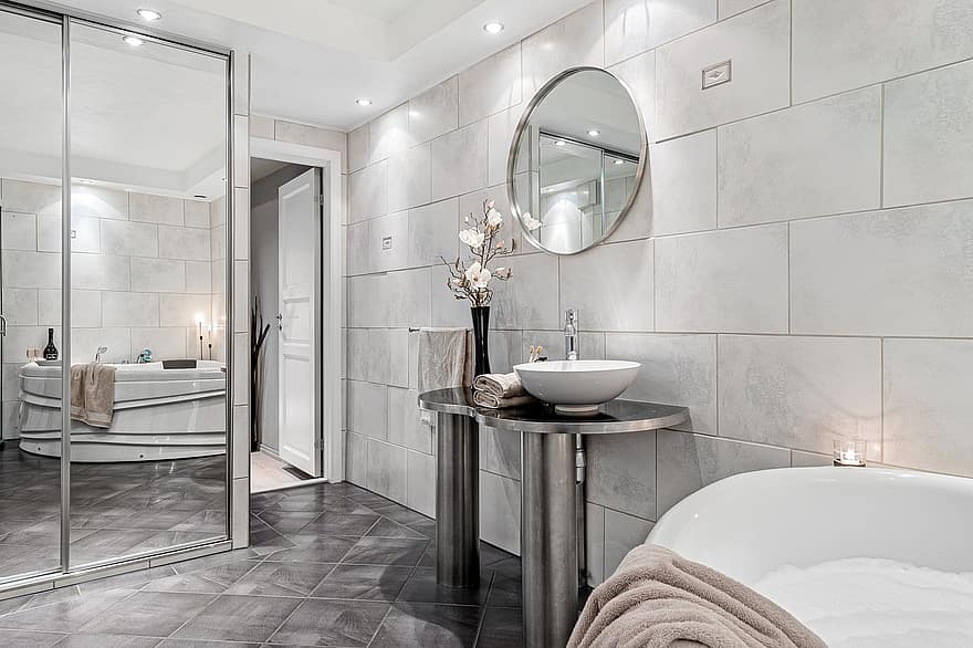 Real Estate, Interior Design, Bathroom, Toilet, Sink, Luxury, Shampoo, Shower, Mirror, Towel, Decor