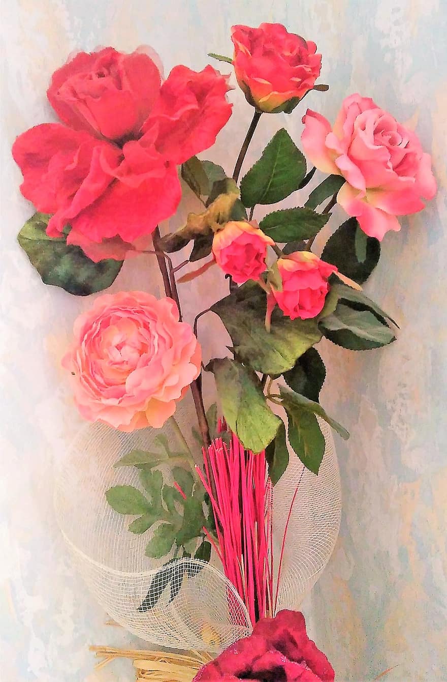 kukkakimppu, ruusut, ornamentiikka, pinkki