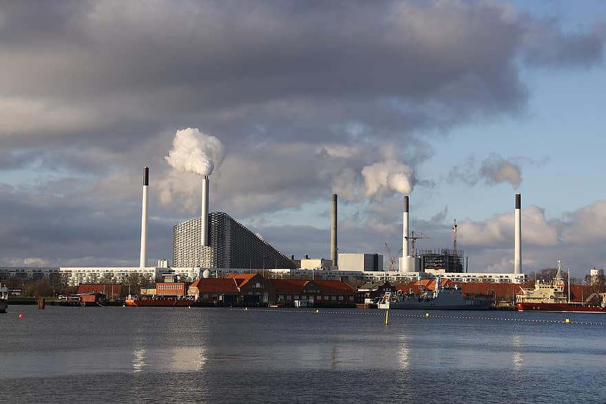 Amagerio elektrinė, Amagerio šlaitas, Amagerio kalnas, Amageris Bakke, Kopenkalnas, uostas, pastatai, Kopenhagoje, krantinė