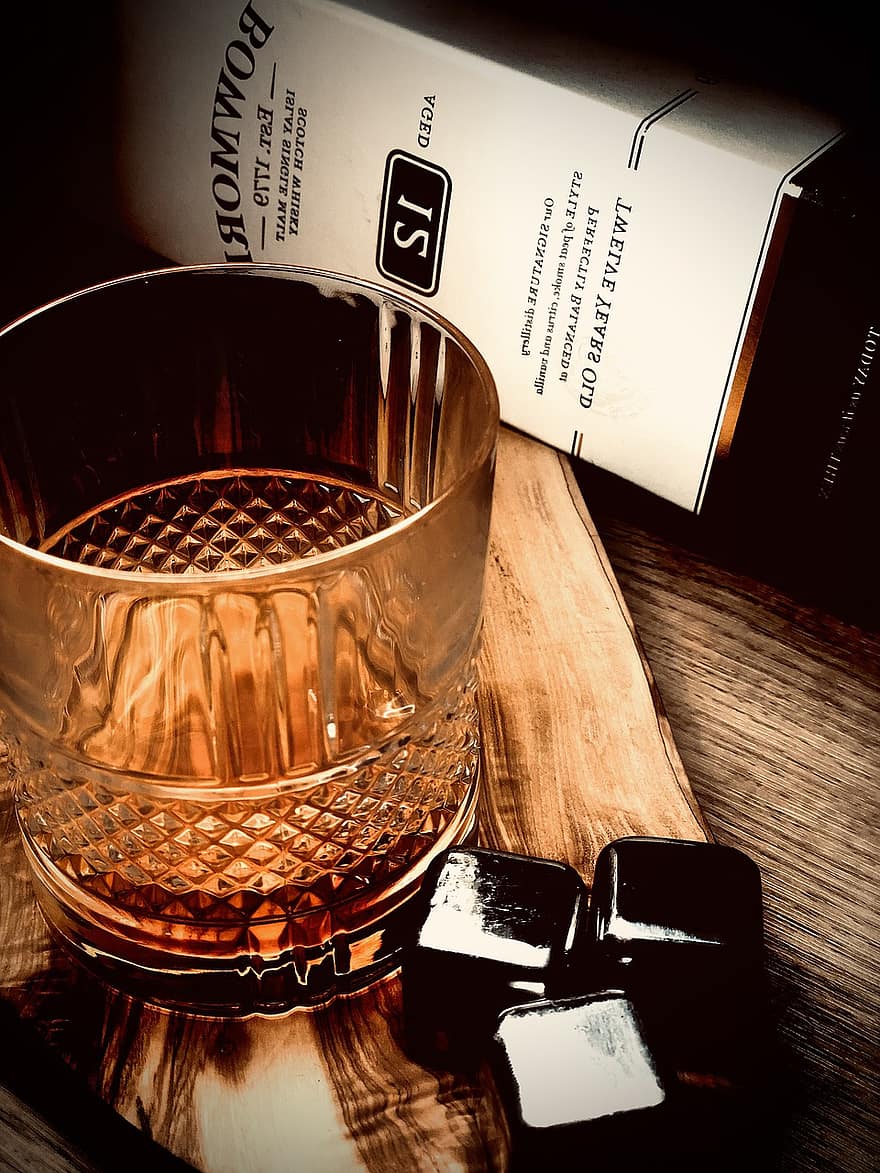 whisky, alkohol, napít se, nápoj, sklenka, bar, bourbon, skotská