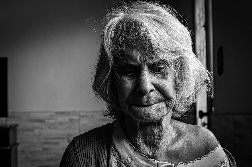 kobieta, staruszka, Twarz, podeszły wiek, Alzheimer, wiek, choroba, samotność, smutek, starszy dorosły, jedna osoba