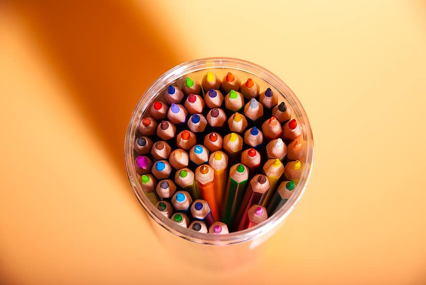 cores, lápis, lápis de cor, material escolar, materiais de arte, colorida, multicolorido, artístico, arte, criatividade