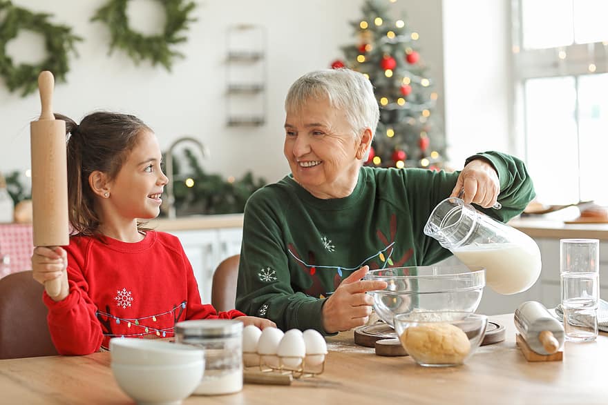 büyükanne, çocuk, birlikte, tatil, mutfak, fırında pişirme, aile, Kadın, büyükbaba veya büyükanne, Noel, kız