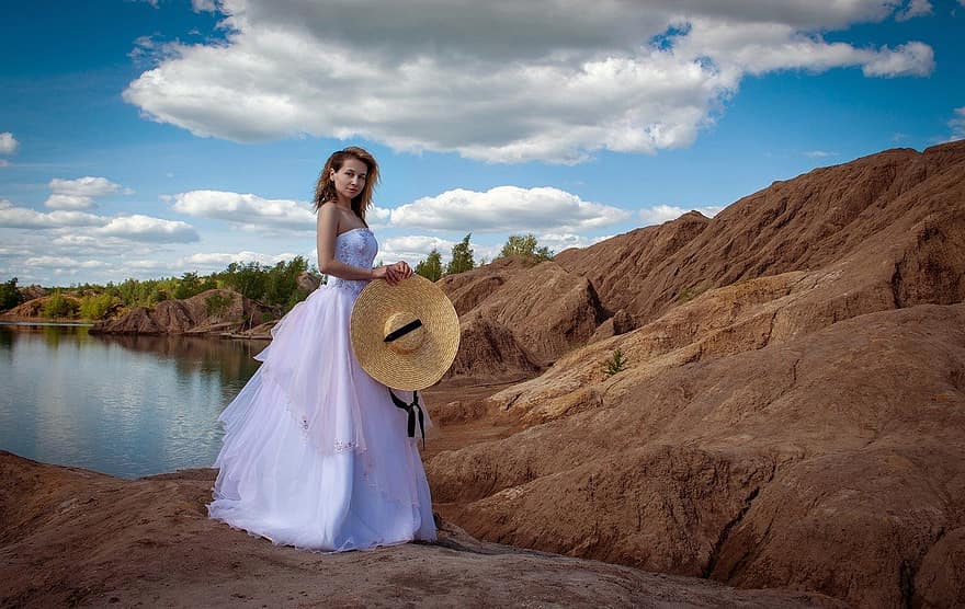 женщина, Пышное платье, Унесенные ветром, пески, дюна, панорама, озеро, фотосессия, Шляпа 19 века